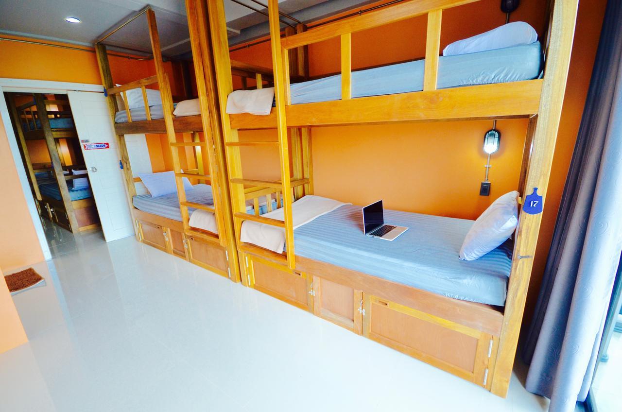 Nomad Hostel Krabi town Extérieur photo