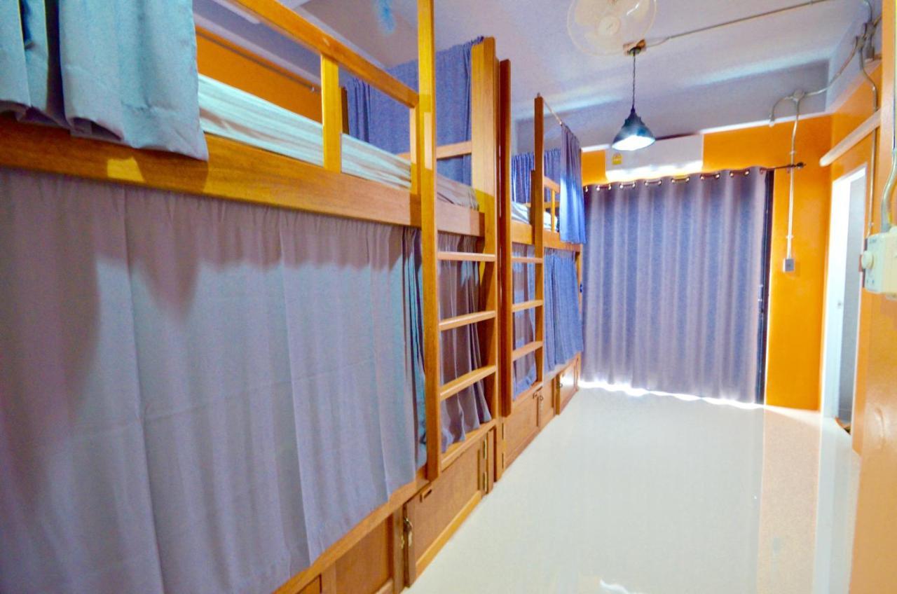 Nomad Hostel Krabi town Extérieur photo