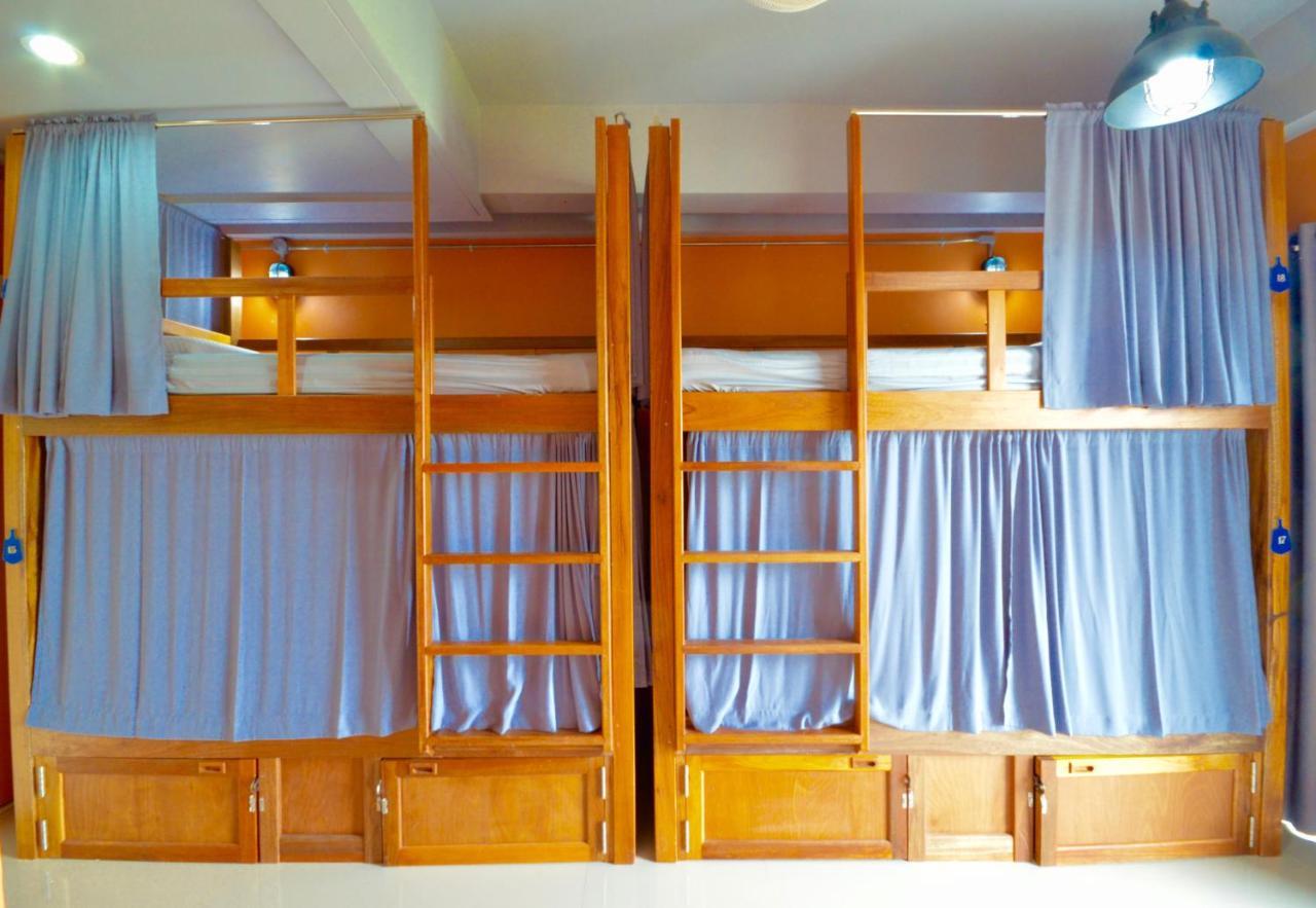 Nomad Hostel Krabi town Extérieur photo