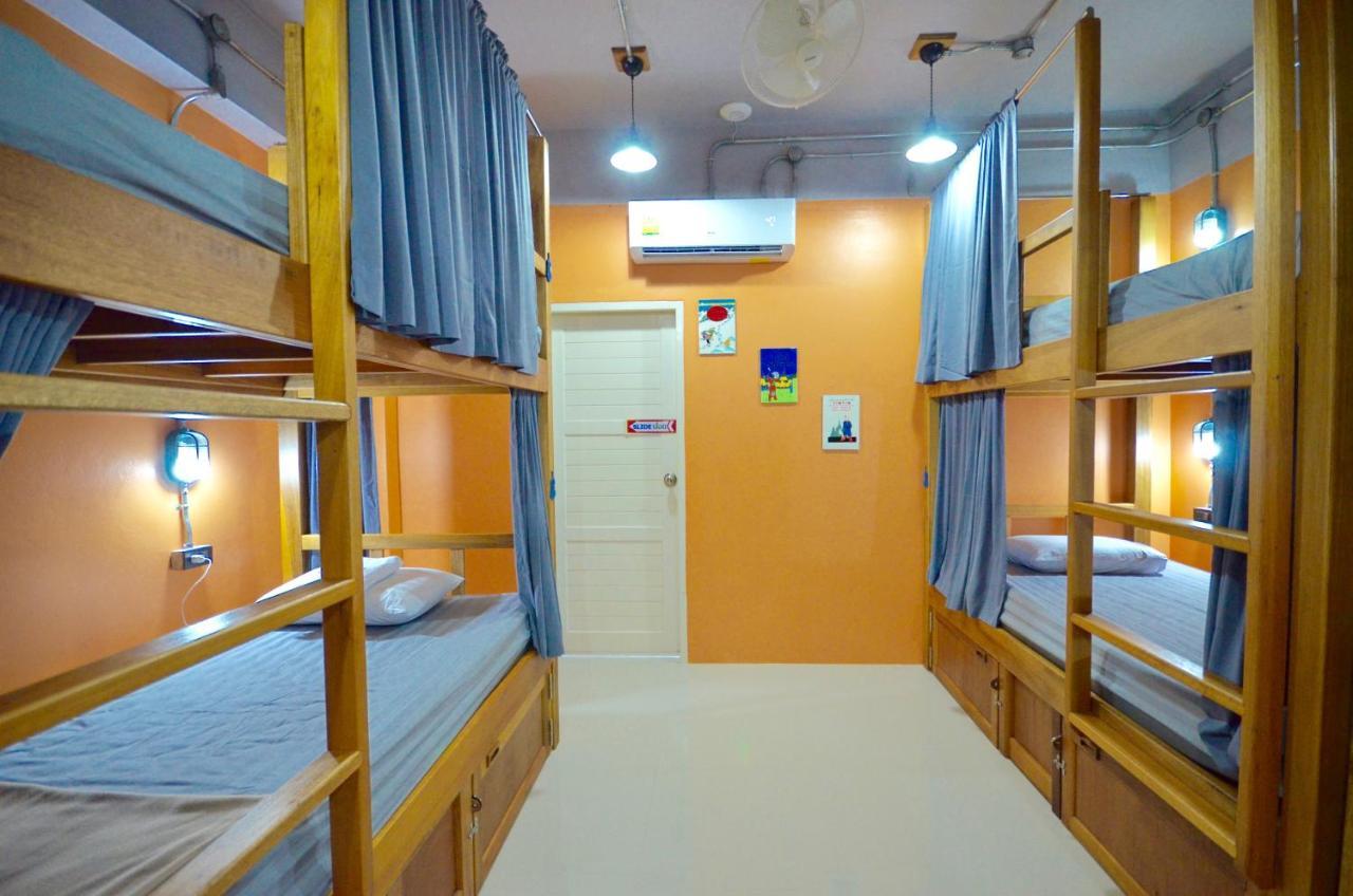 Nomad Hostel Krabi town Extérieur photo